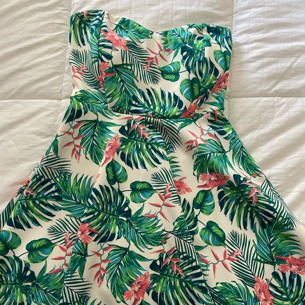 Strapless dress